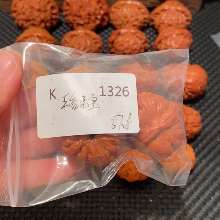 文玩核桃把件我***妞精品文玩