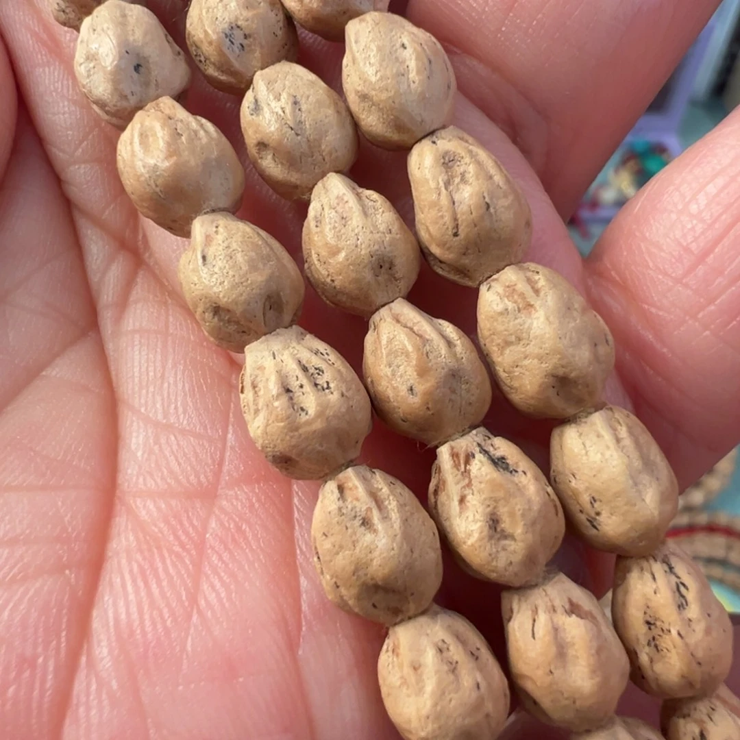 柏香籽/百香籽吊坠J696