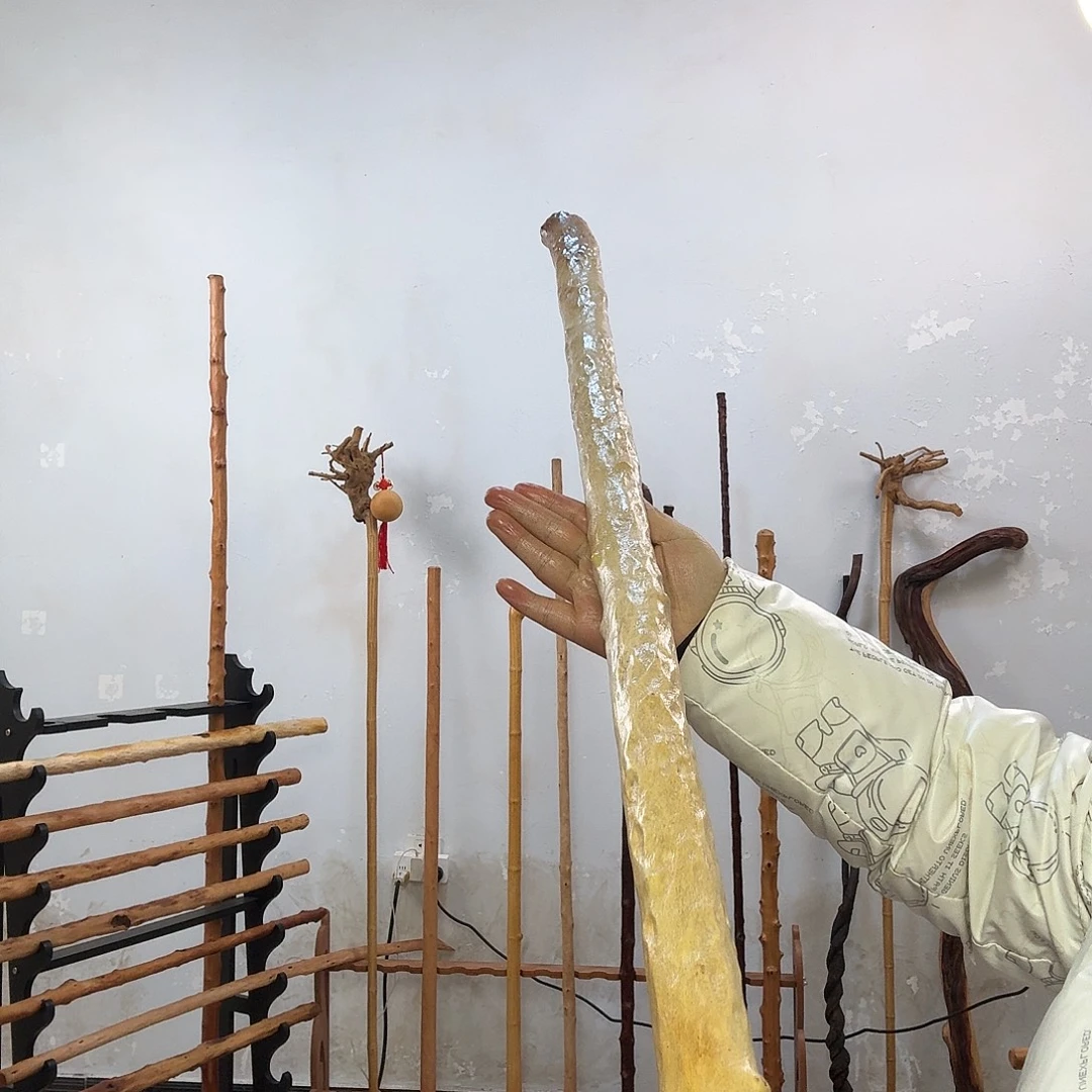 ****关红牛筋鞭杆，，，有瑕疵毛裂，，，，，