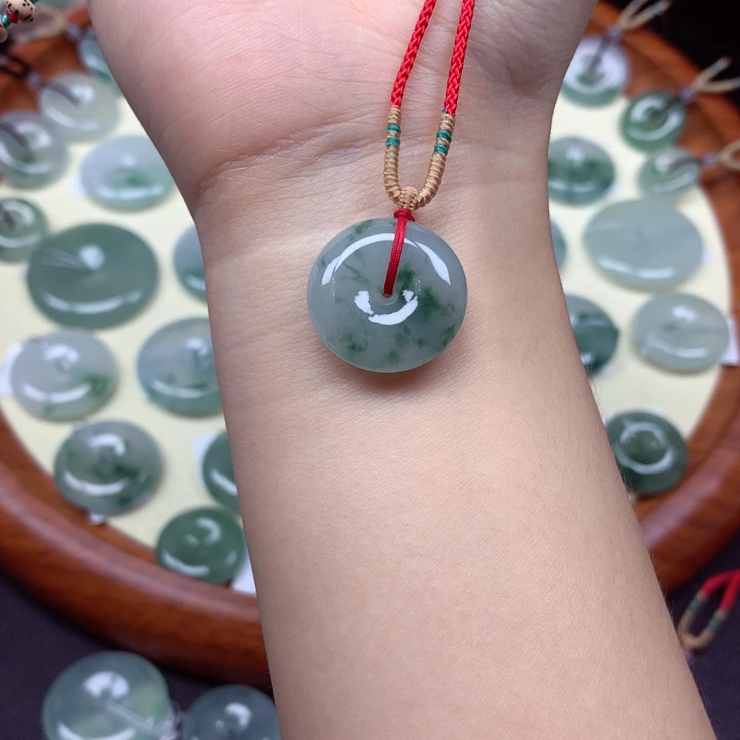 翡翠未镶嵌颈饰吊坠19.9/6.4mm