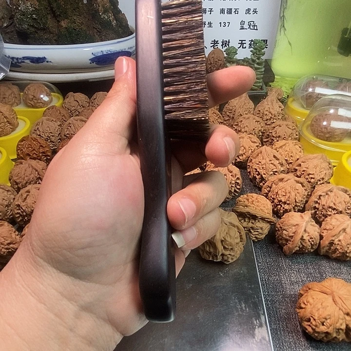 昨***辰吊坠文玩核桃文玩猪鬃刷子大号两把