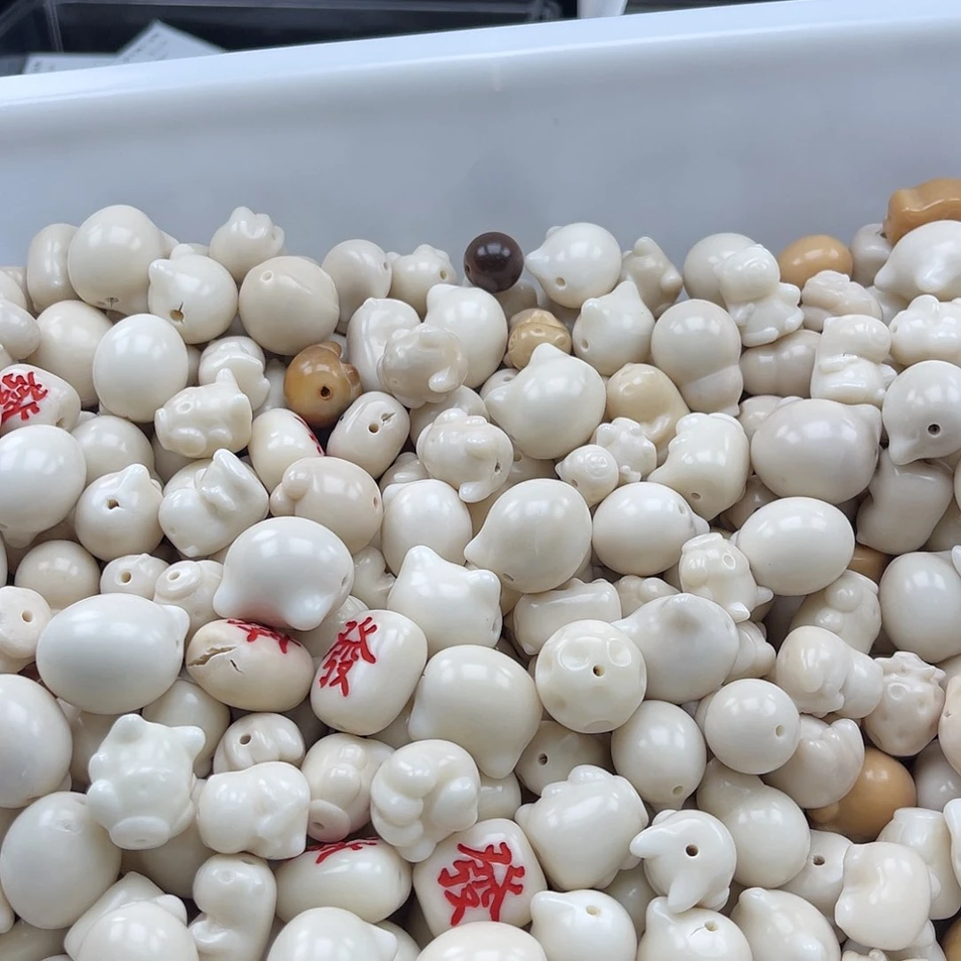 白玉菩提吊坠b微瑕22-28mm/5+1颗