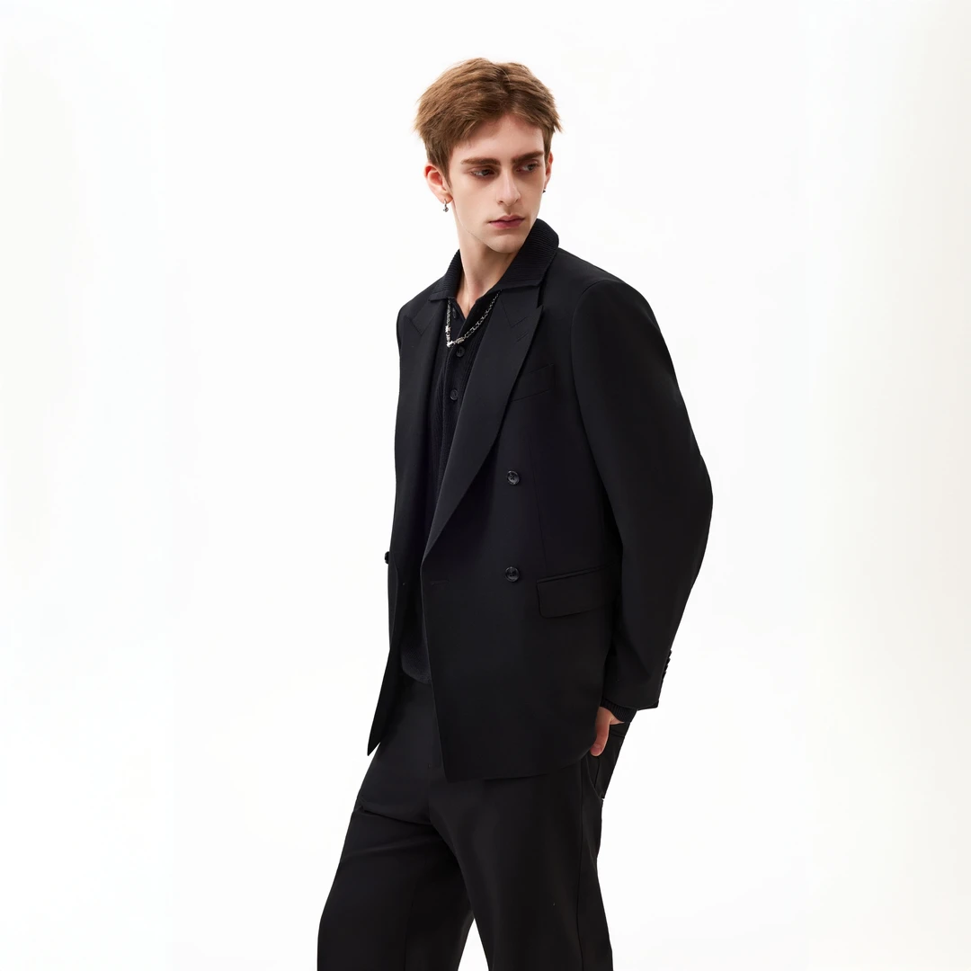 路易诗兰LOUISLONG秋季新款全羊毛黑色双排4扣1西服极简时尚