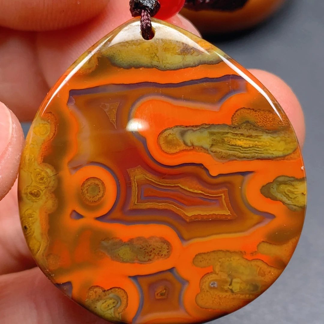 未镶嵌颈饰玛瑙/玉髓阿*