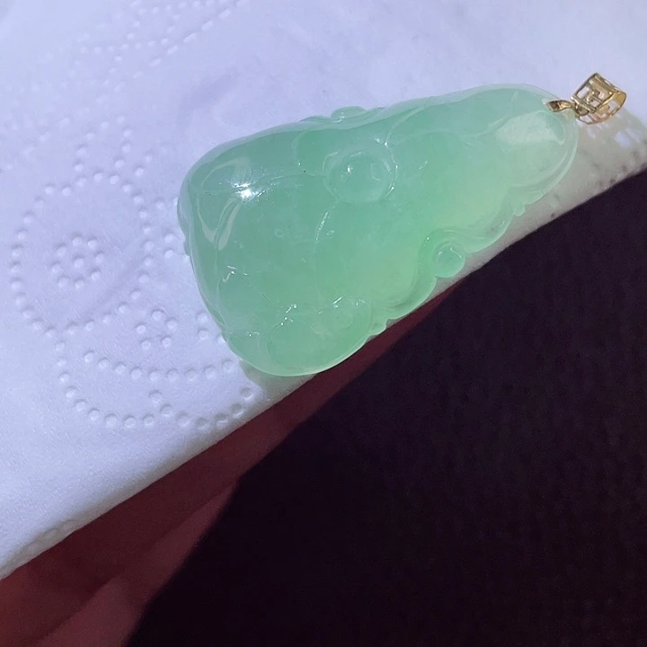 颈饰18K金镶嵌翡翠翡翠