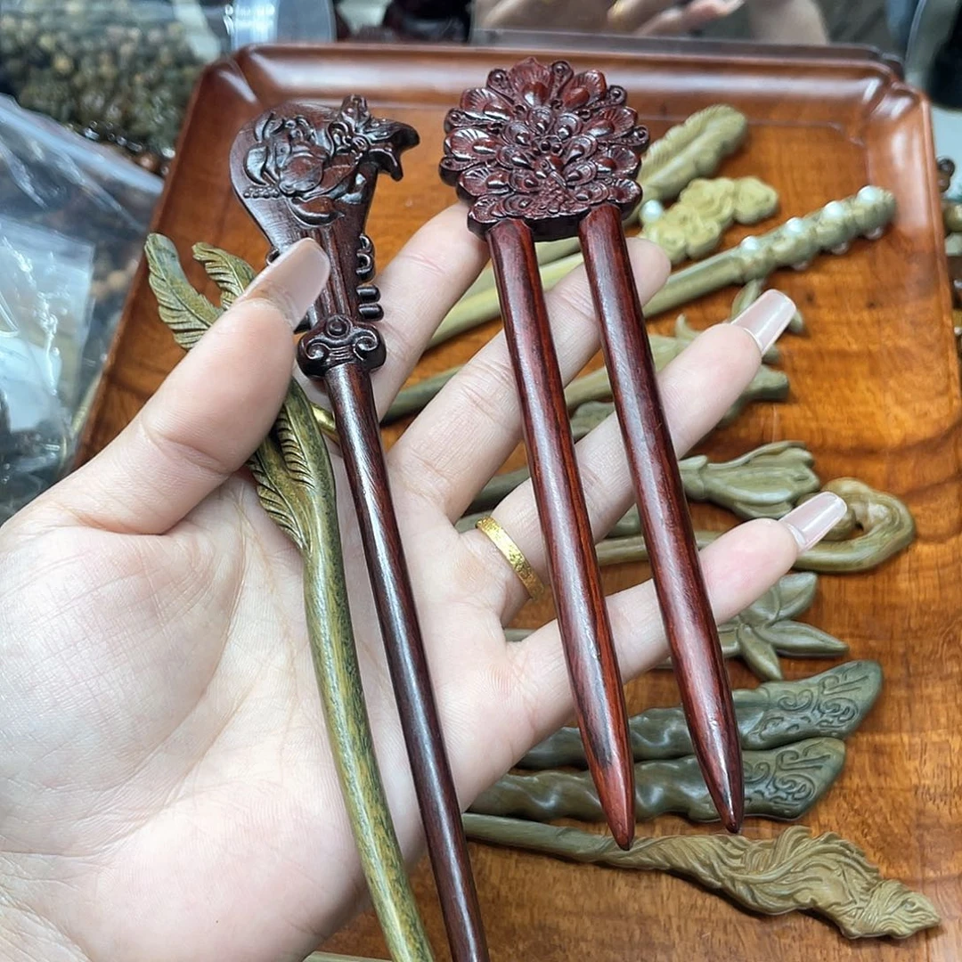 维腊木（绿檀）无事牌辰**沉