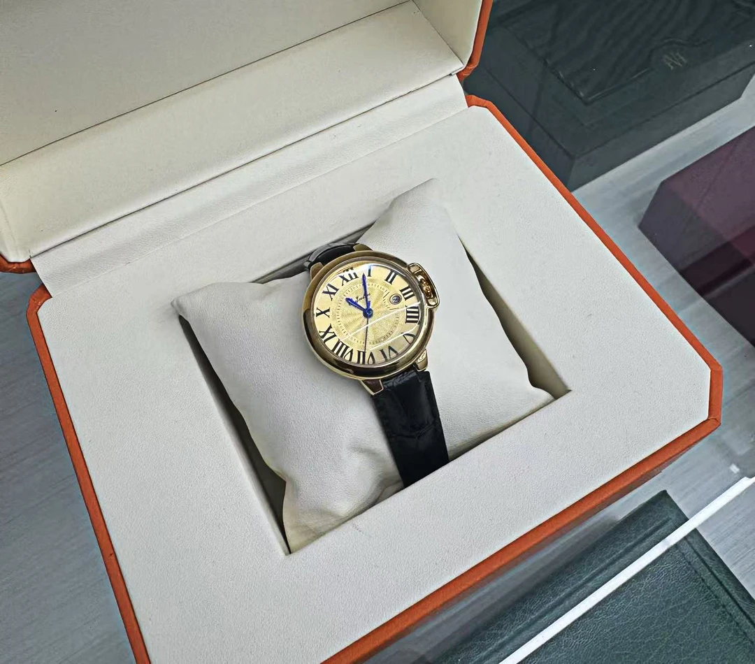 正品奢华金盘潮流女士腕表高端大气百搭（贝贝6）