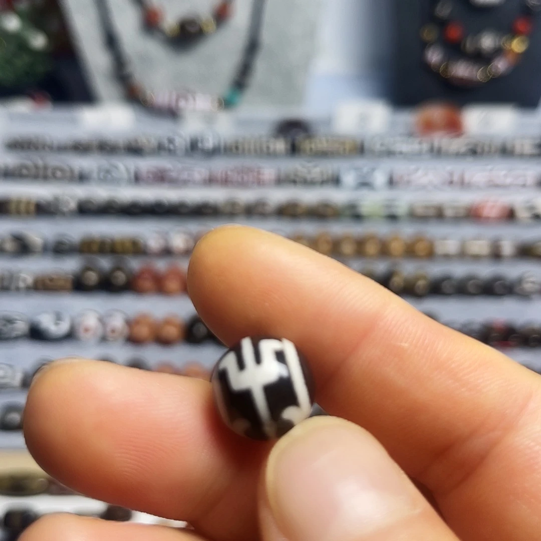 玛瑙/玉髓合金颈饰