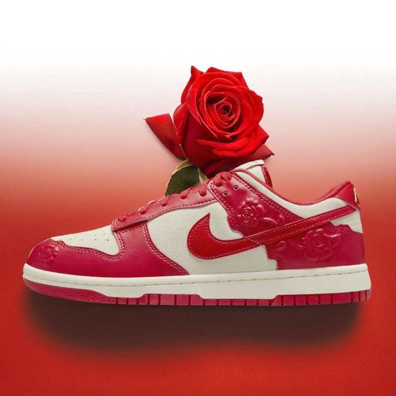 NIKE/耐克Dunk 浮雕玫瑰 红色结婚复古低帮休闲板鞋女 HF1986-100