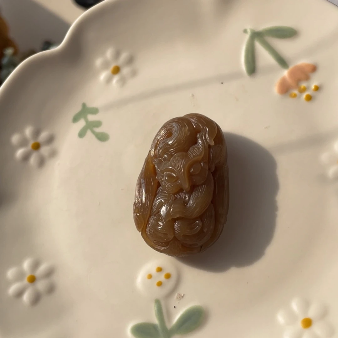 和田玉未镶嵌颈饰九尾狐