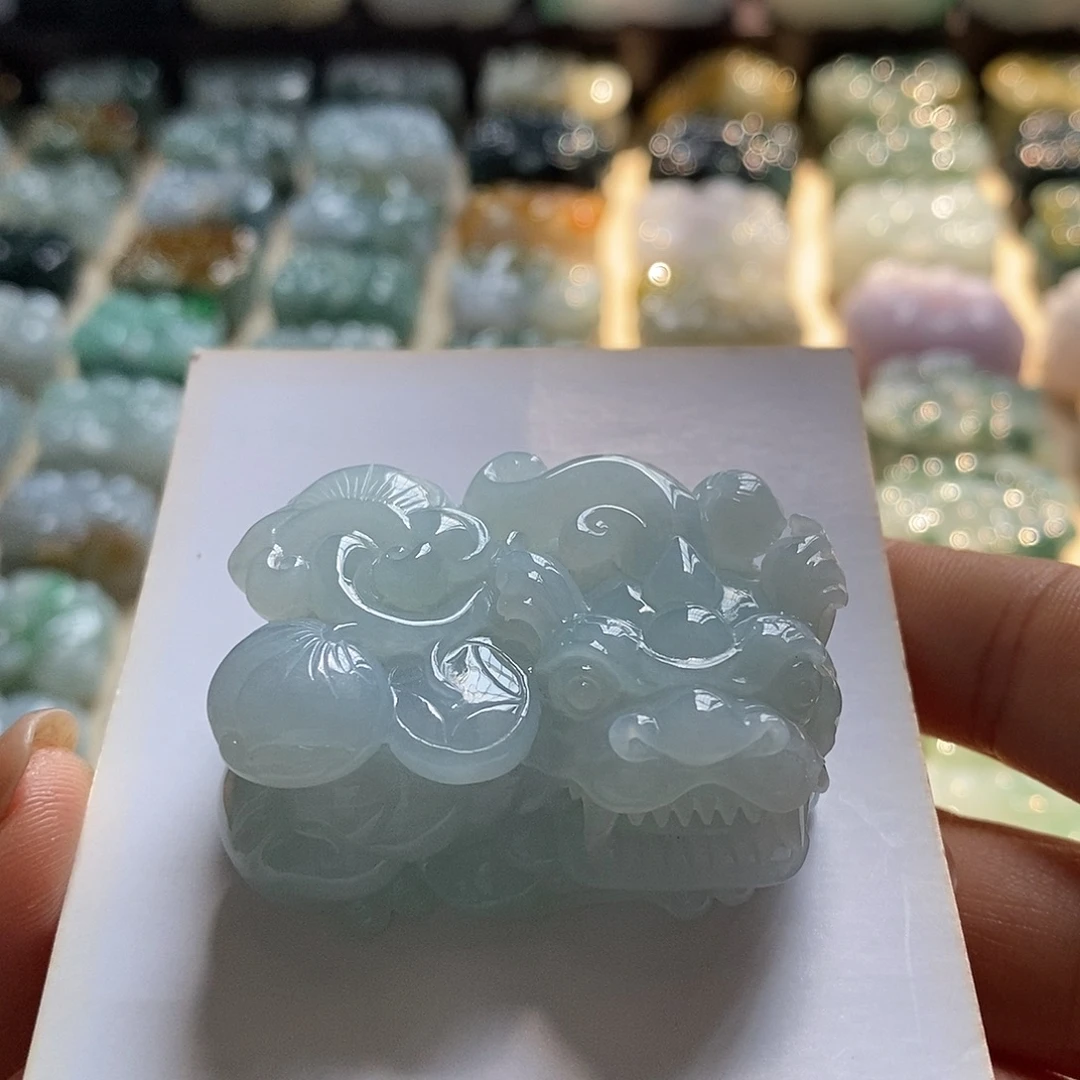 颈饰未镶嵌翡翠天然翡翠貔貅吊坠