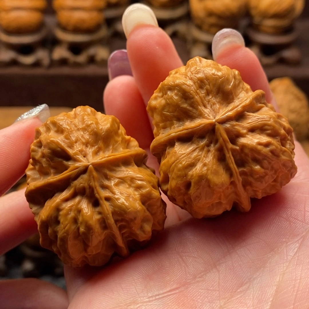 把件文玩核桃41金樽龙脊三棱