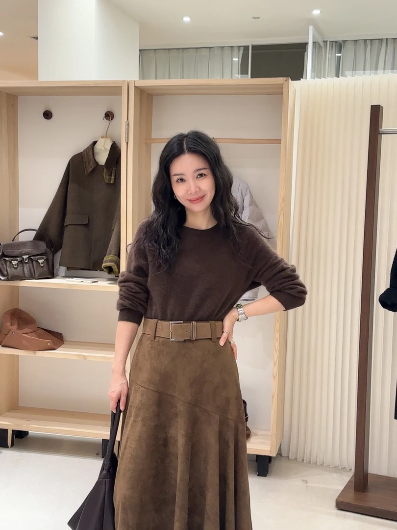 鑫燃KIKI 羊绒羊毛拉绒一线成衣纯色圆领温柔感毛衣 257091 MHT