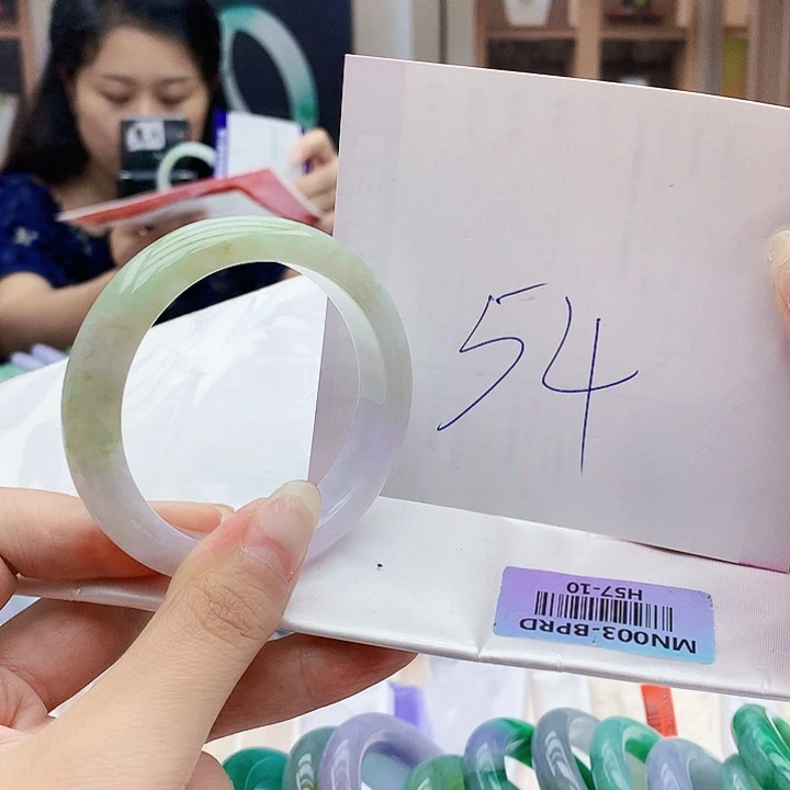 翡翠手镯未镶嵌00090……