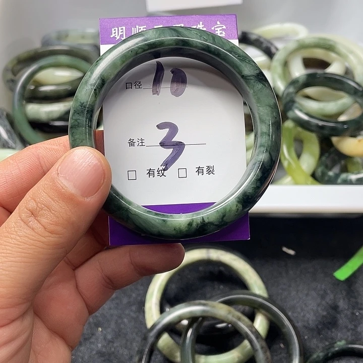 岫玉未镶嵌手镯岫玉精美绝顶佳品