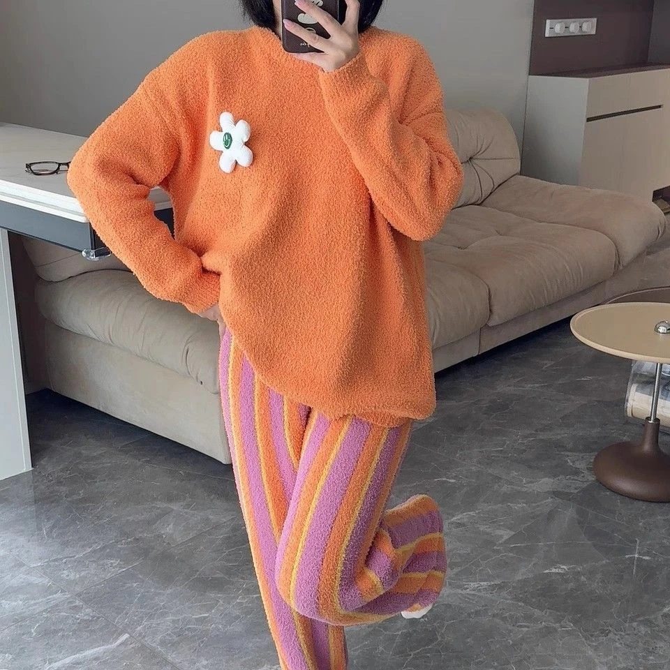 秋冬居家服女彩色条纹软绵绵半边绒可外穿睡衣加厚保暖珊瑚绒套装