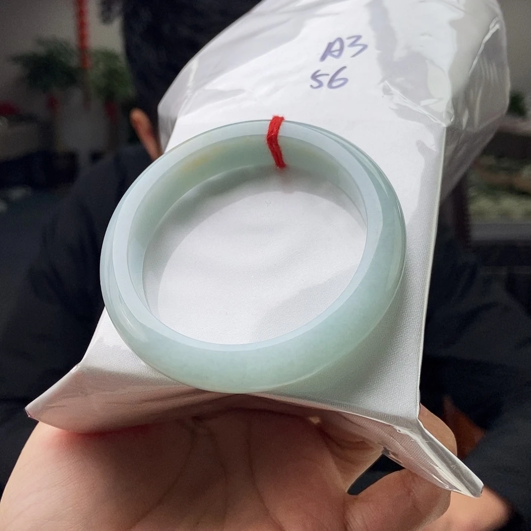 翡翠手镯未镶嵌拍一发一