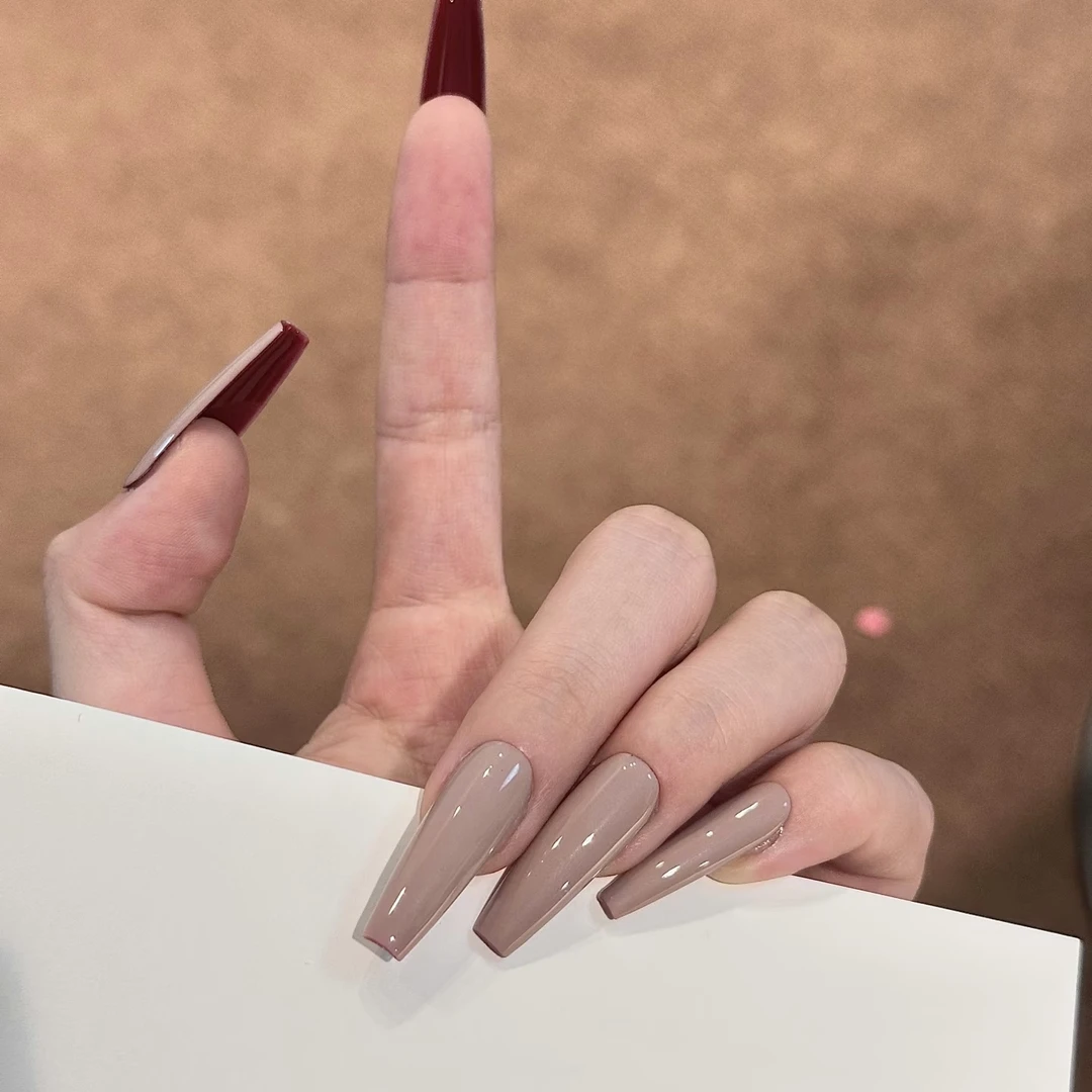 CL红底裸色美甲中长款手工穿戴甲纯色假指甲气质高级感简约新年甲