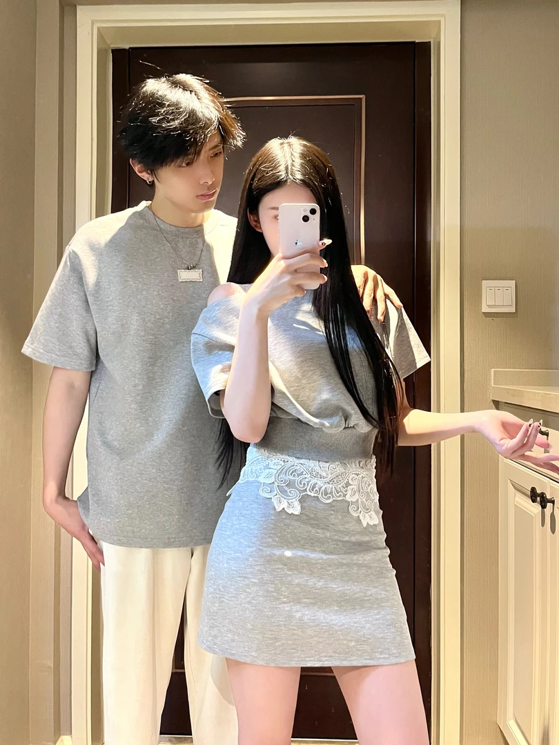 情侣装夏季辣妹风修身韩版蕾丝拼接斜肩女时尚套装男短袖T恤潮