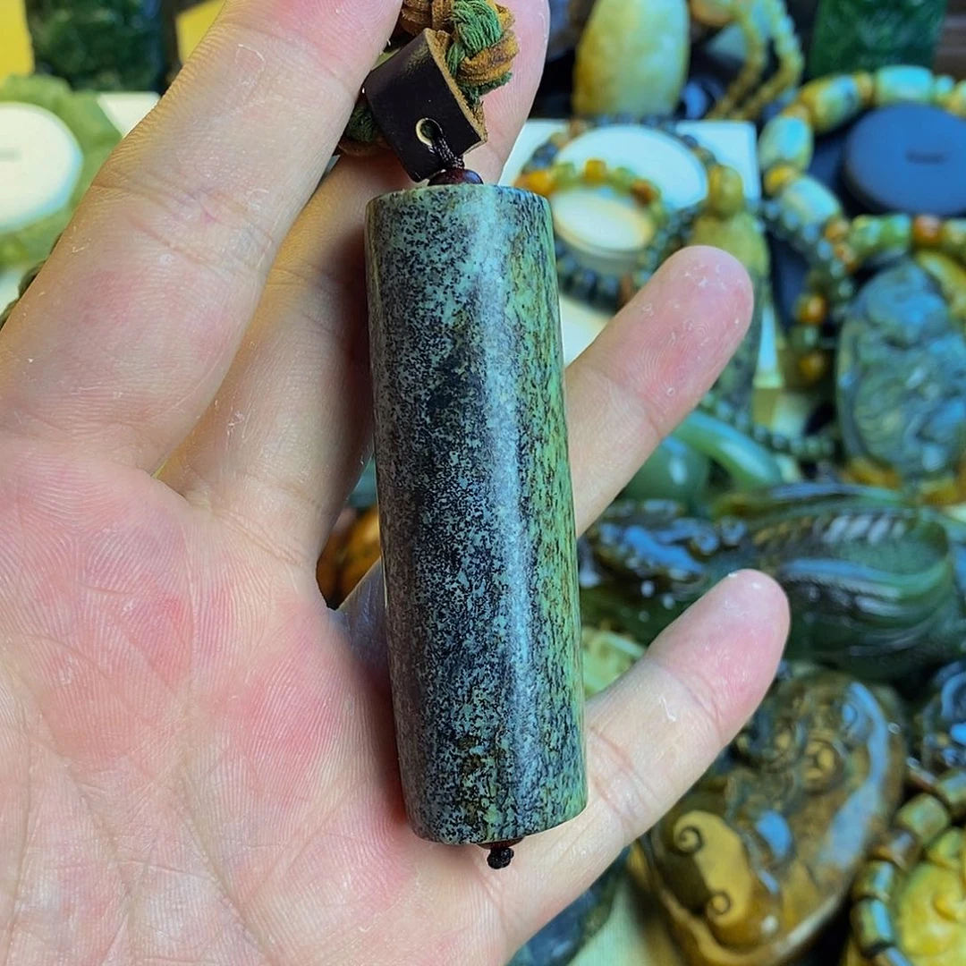 岫岩河磨玉（透闪石质玉）手把未镶嵌