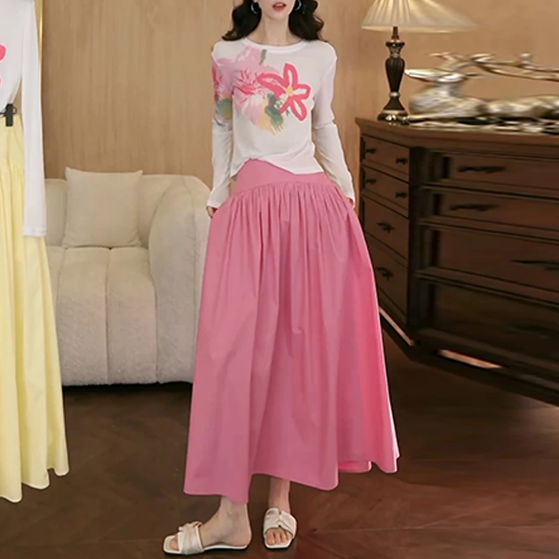 巨好看的夏装减龄一整套女2025新款时尚花朵T恤休闲半身裙两件套