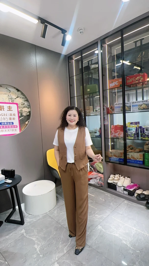 0666新款休闲风三件套马甲直筒裤套装1286