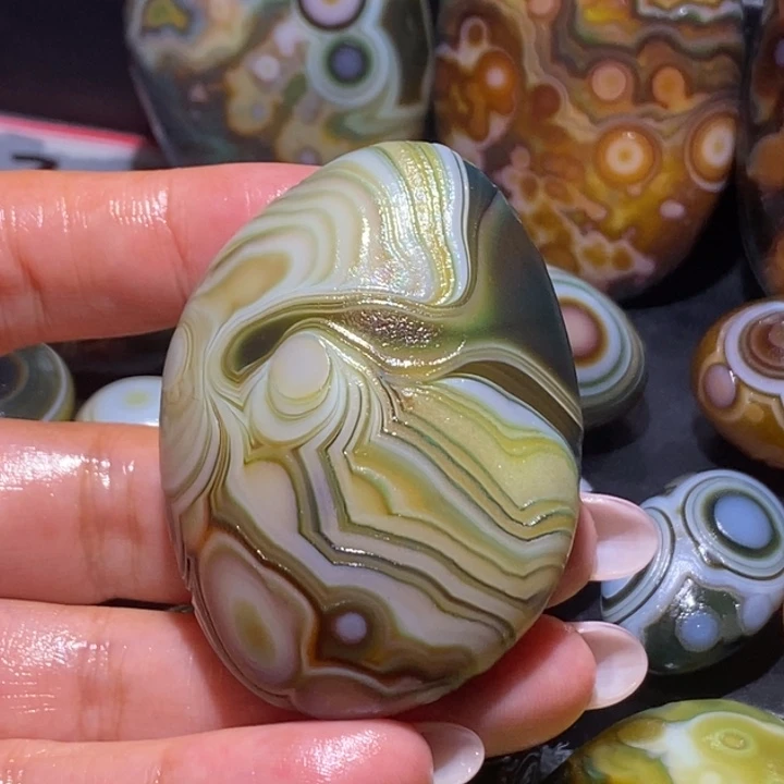 玛瑙/玉髓未镶嵌珠宝奇石91