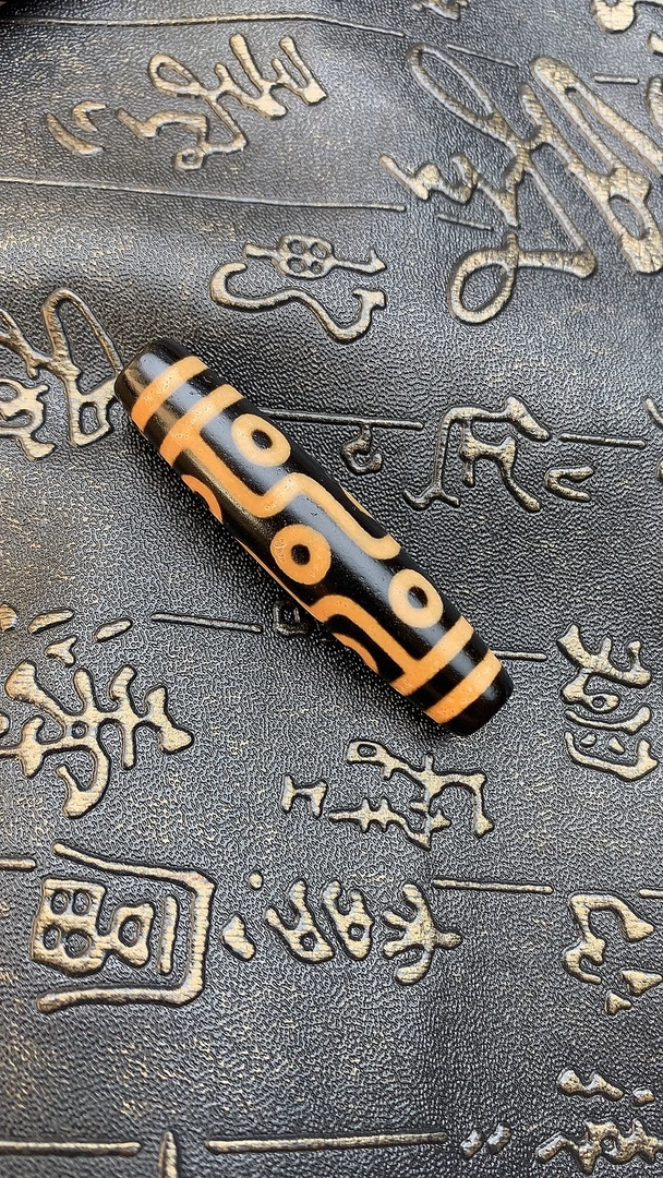 黑金高润包浆细腻九眼复古民族风玛瑙吊坠配饰多样性百搭时尚