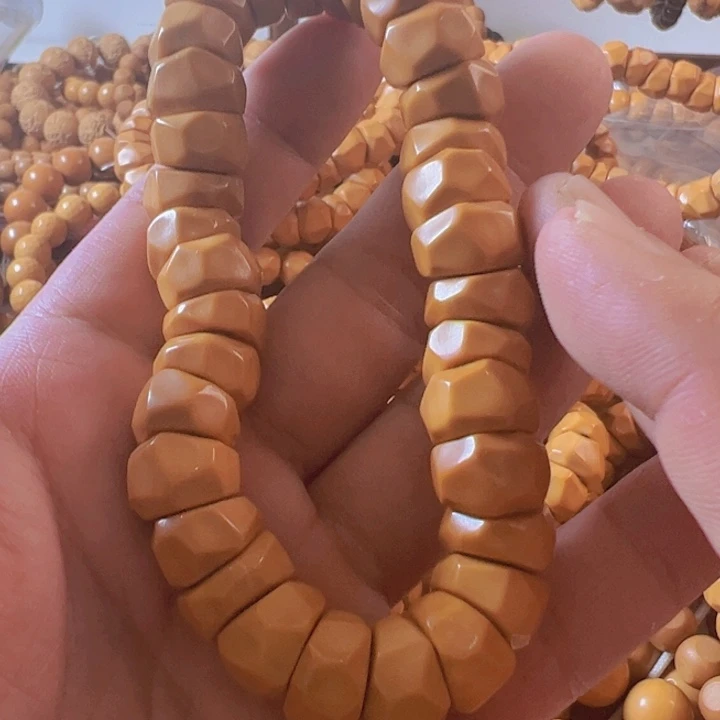 微瑕大肠猴头核桃