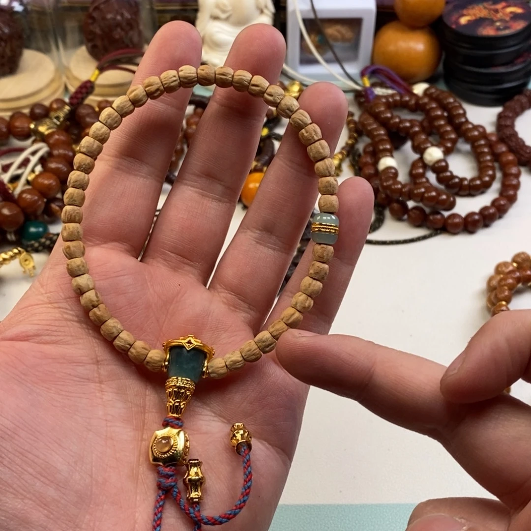 吊坠柏香籽/百香籽。。。。。。。。。。。。。