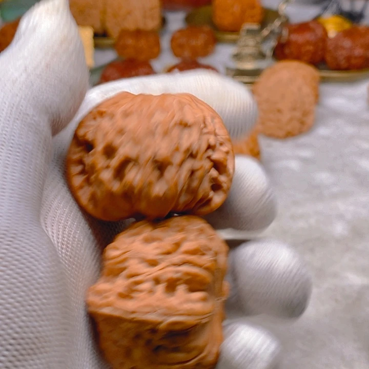 文玩核桃把件逍**爸磨盘