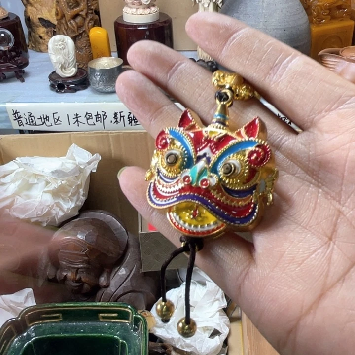 手工艺品琉璃黄**酒