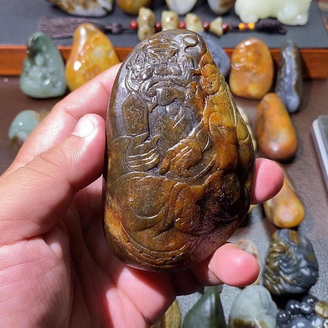小****颈饰未镶嵌和田玉