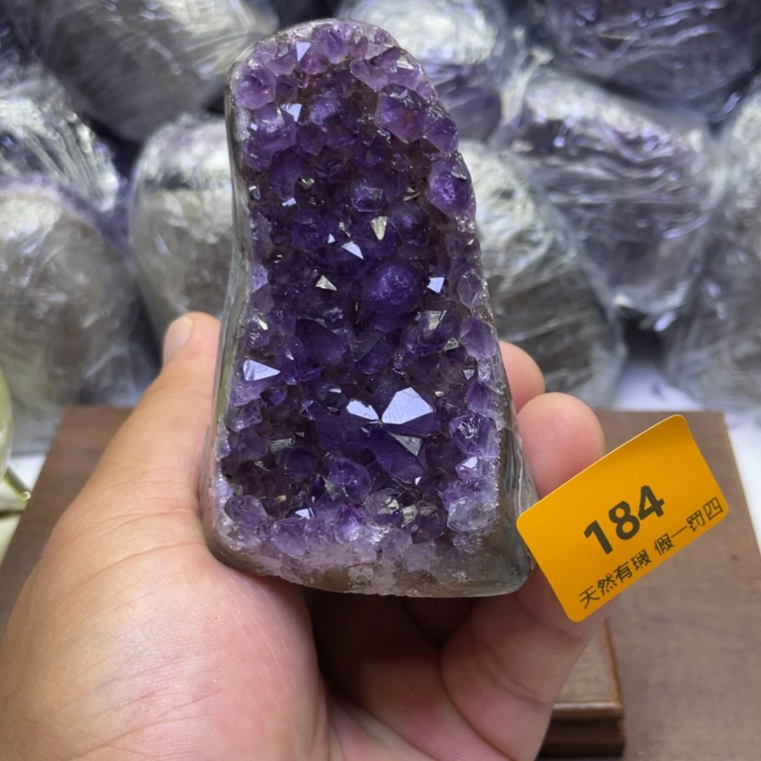 未镶嵌水晶大型摆件（非配饰）