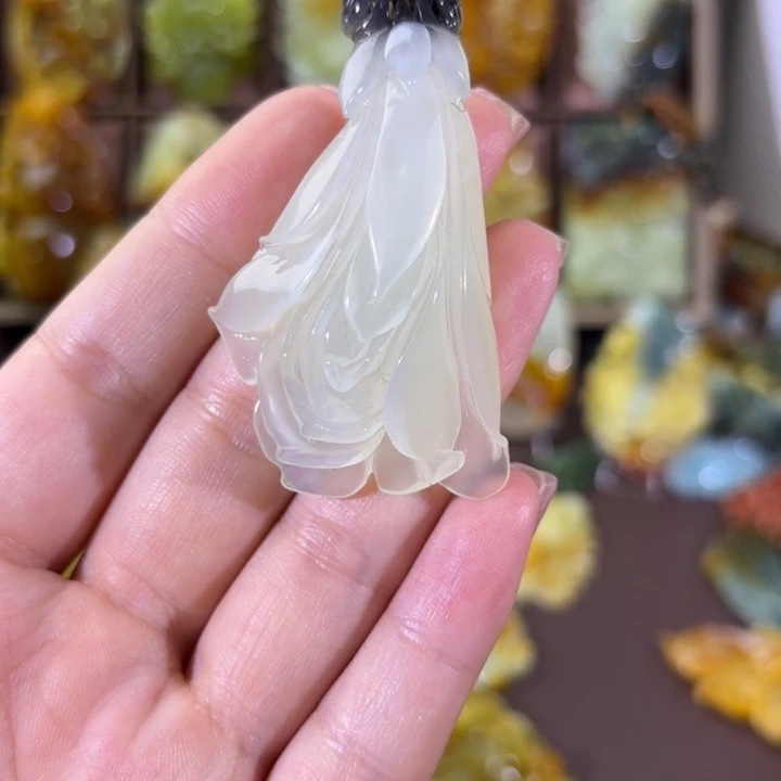 未镶嵌蛇纹石玉颈饰