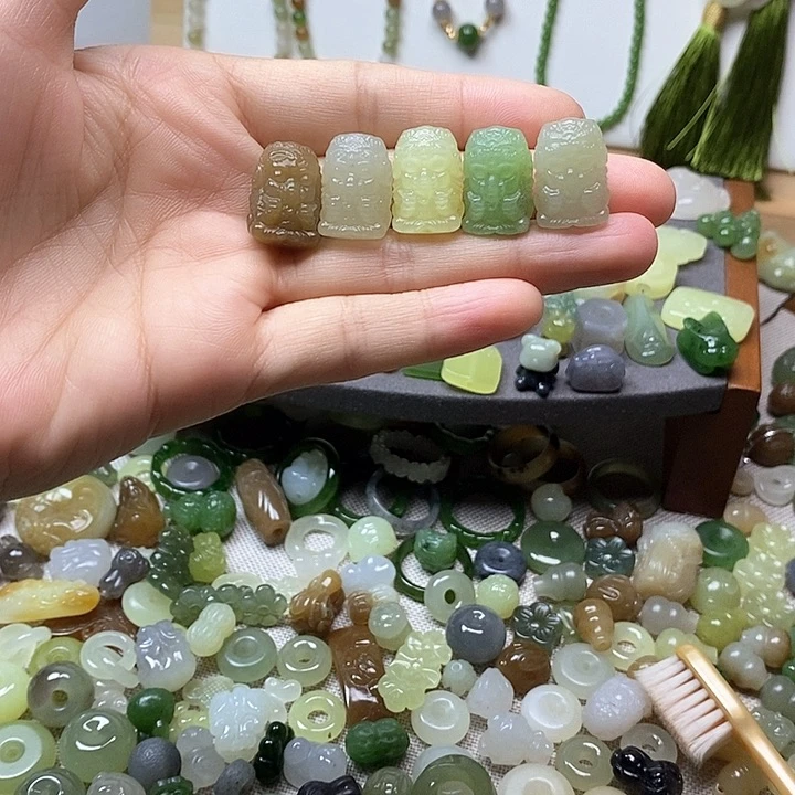 未镶嵌和田玉挂件238一个多样性发其一