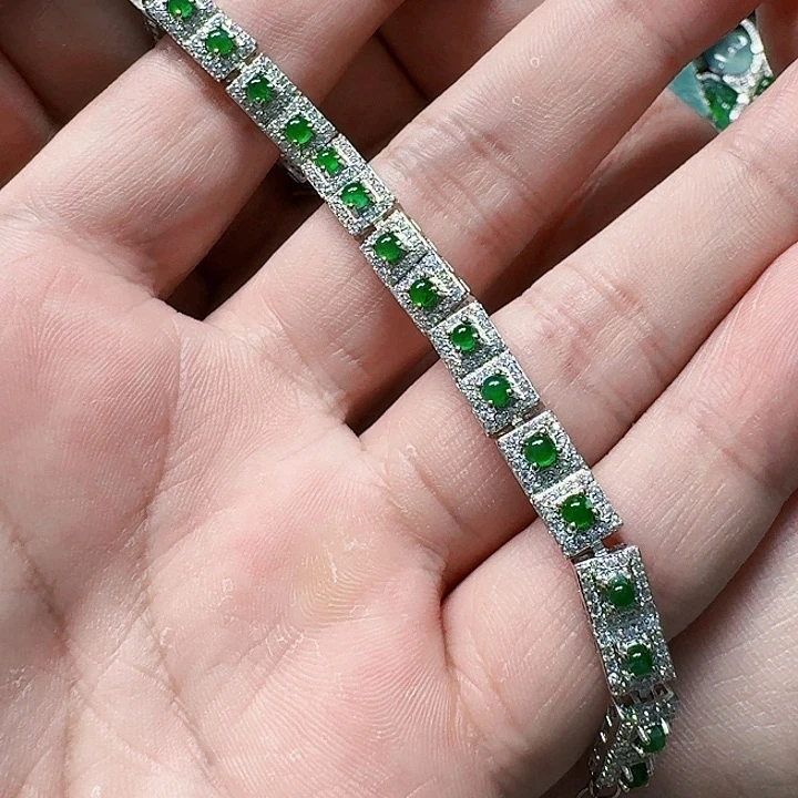 翡翠颈饰未镶嵌天然A货翡翠放漏