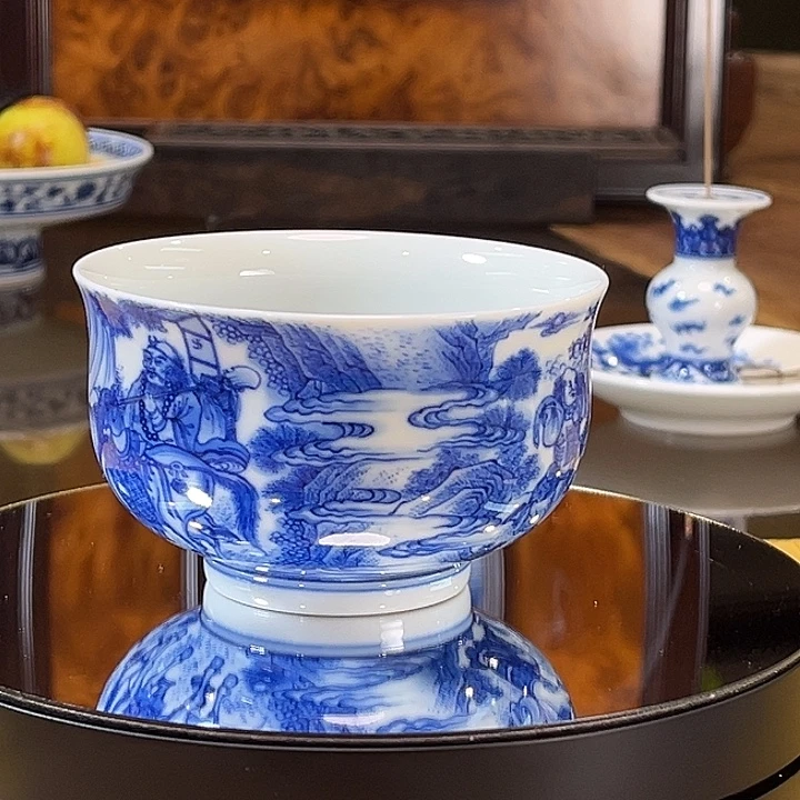 泽善堂青花人物炉式杯