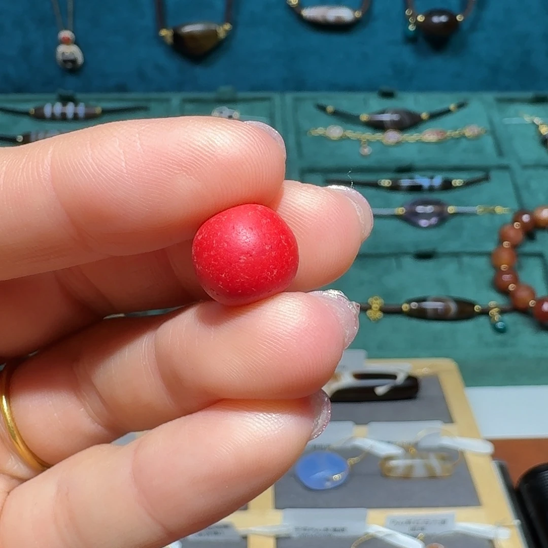 玻璃吊坠（不含链）11.6*10.5mm