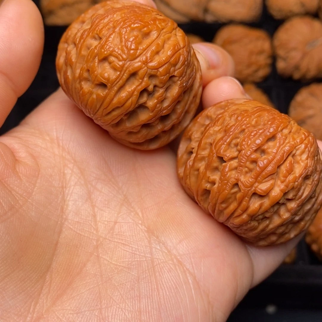 文玩核桃吊坠秦岭野生核桃