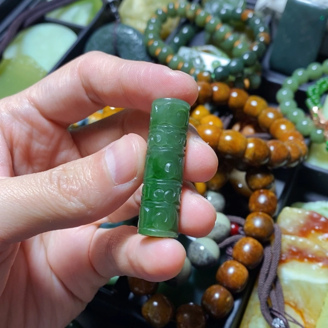 和田玉（碧玉）未镶嵌颈饰