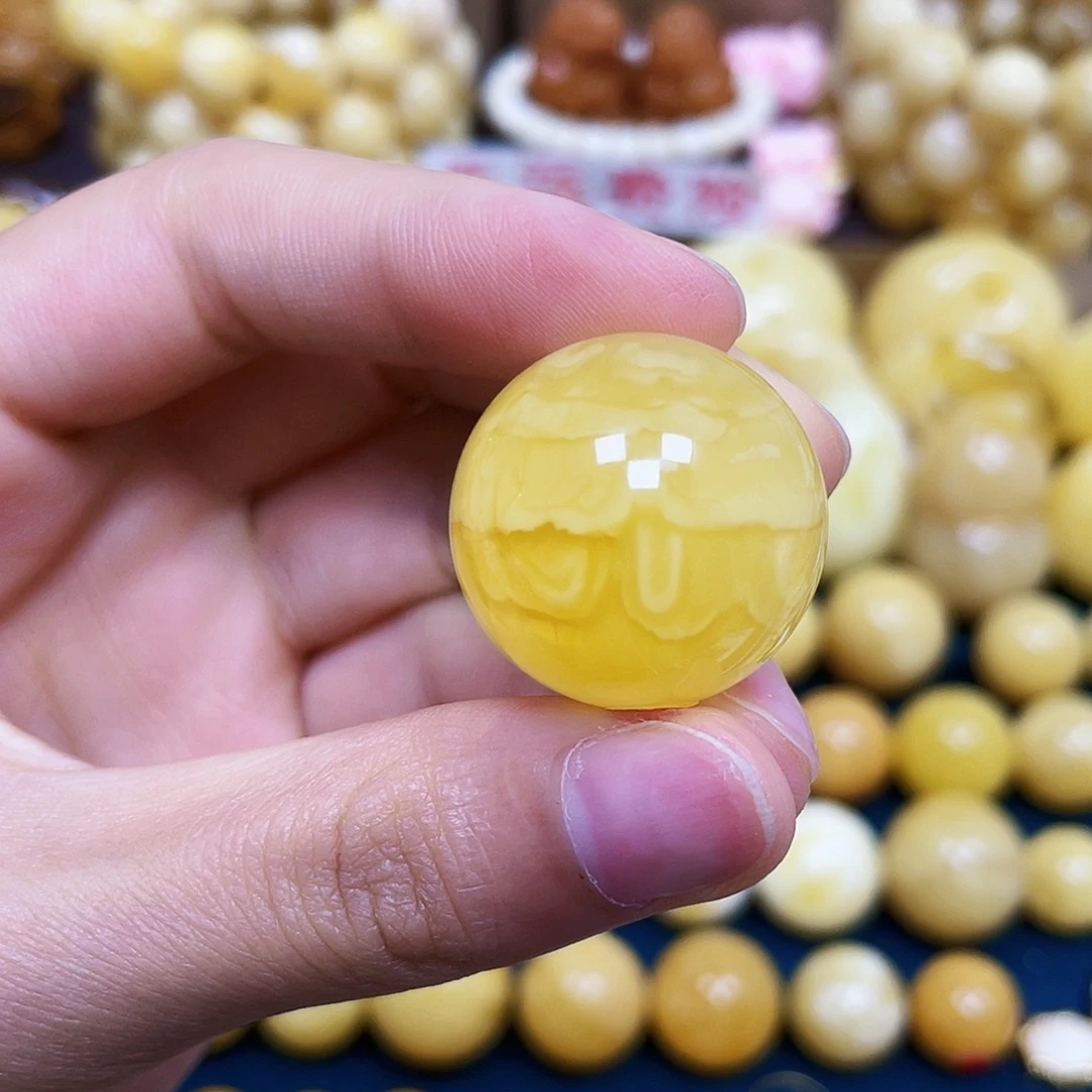 裸石琥珀未镶嵌24.5mm.瑕