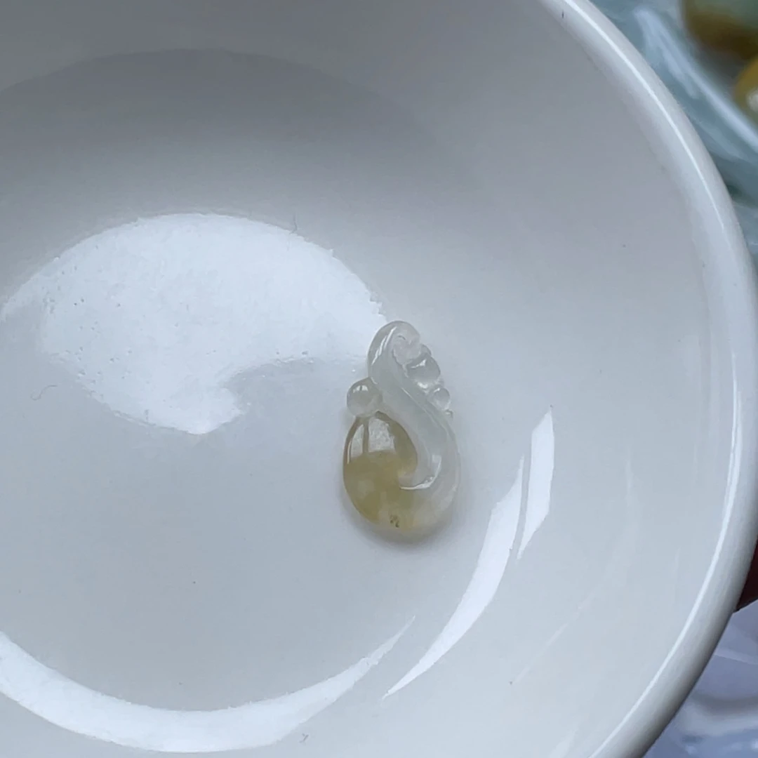 翡翠颈饰未镶嵌66666666