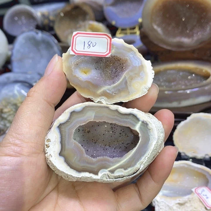 未镶嵌珠宝半成品水晶