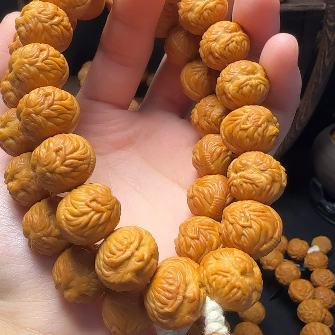 麸***子吊坠猴头核桃猴头