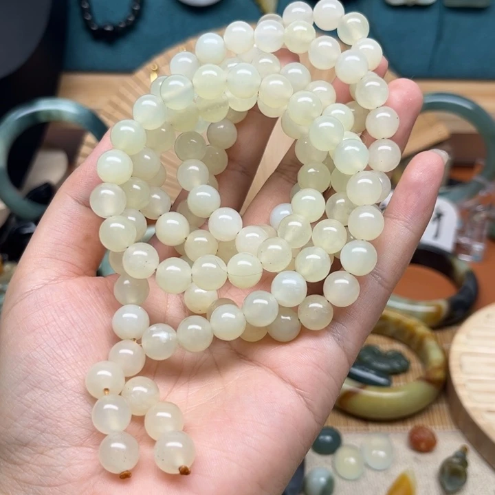 蛇纹石玉手串未镶嵌