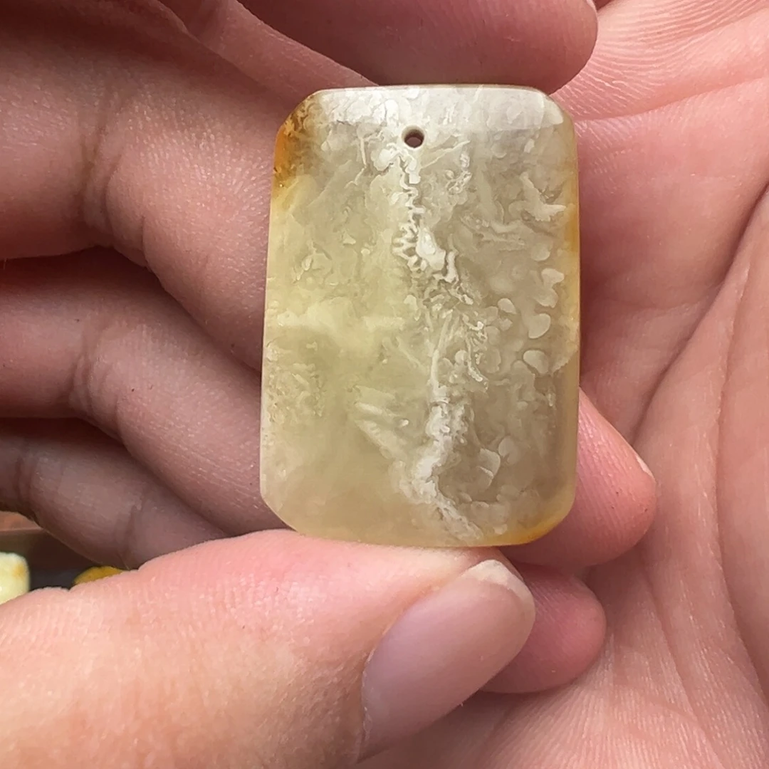 琥珀未镶嵌裸石蜜蜡牌子