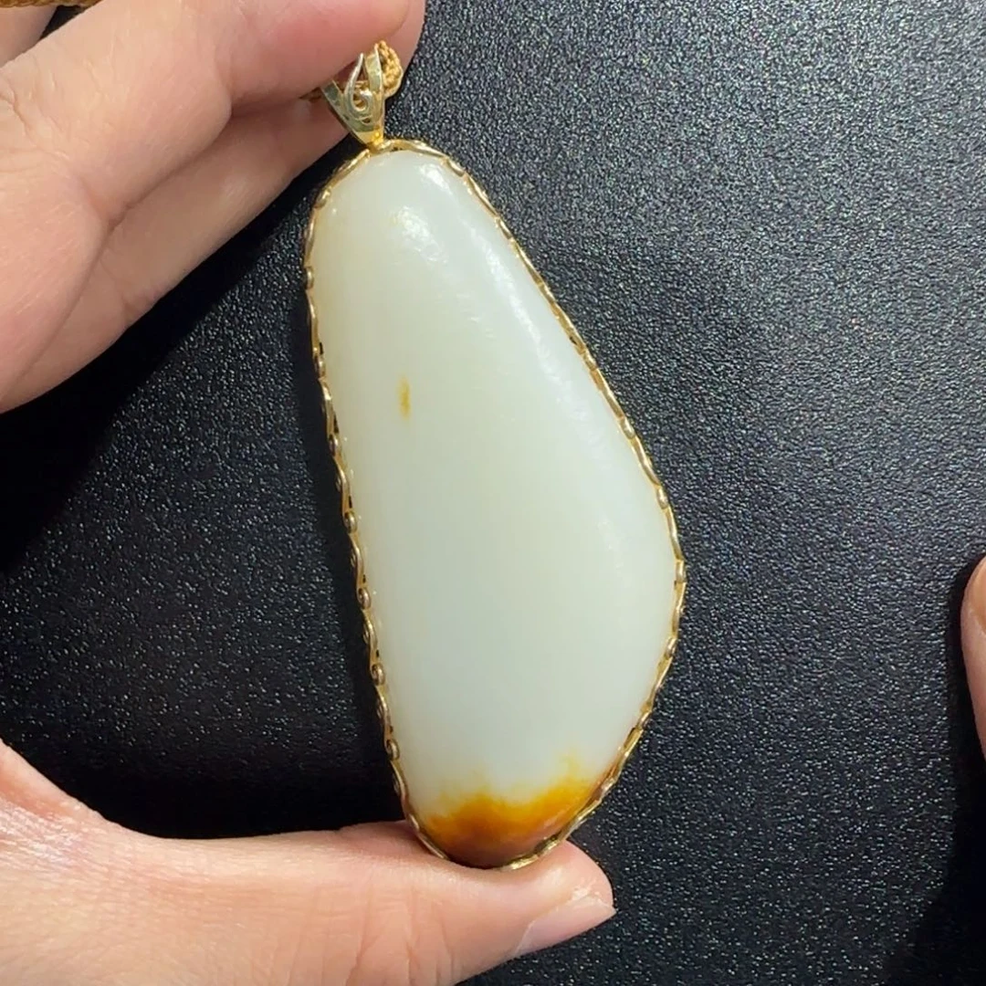 和田玉未镶嵌挂件
