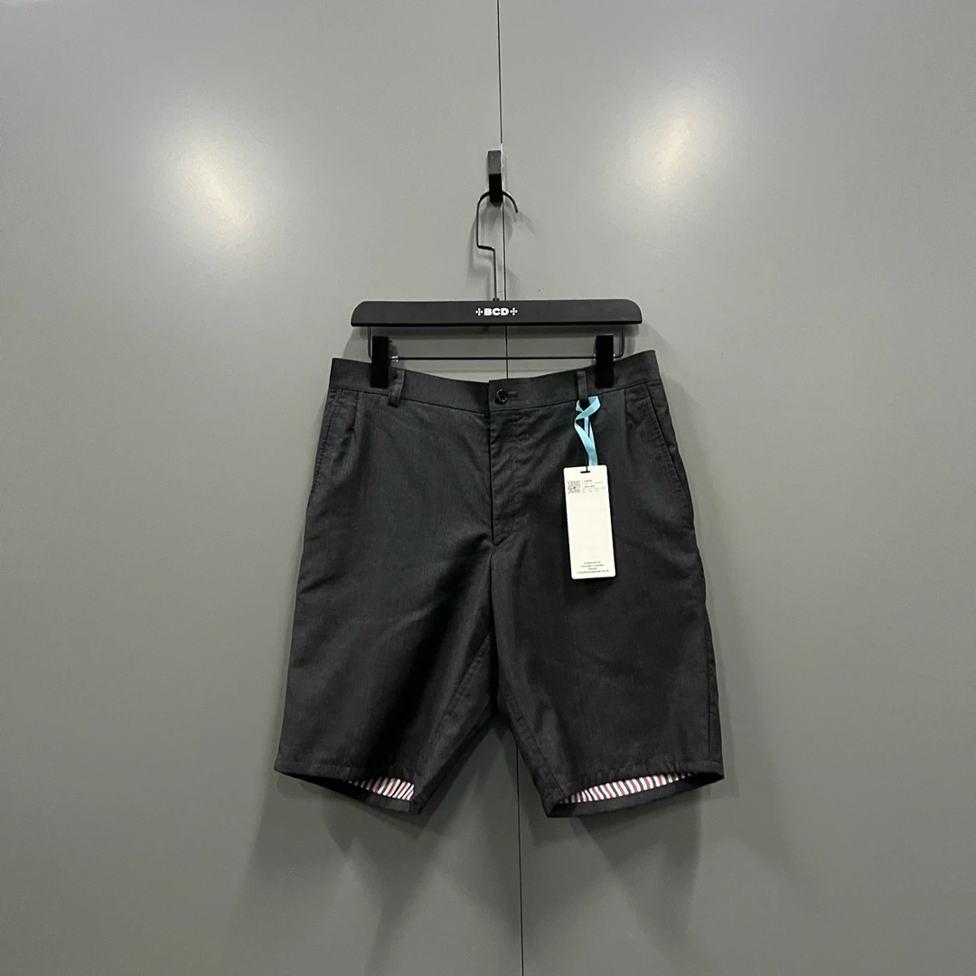 95新 THOMBROWNE 深灰色短裤 2码/4800/