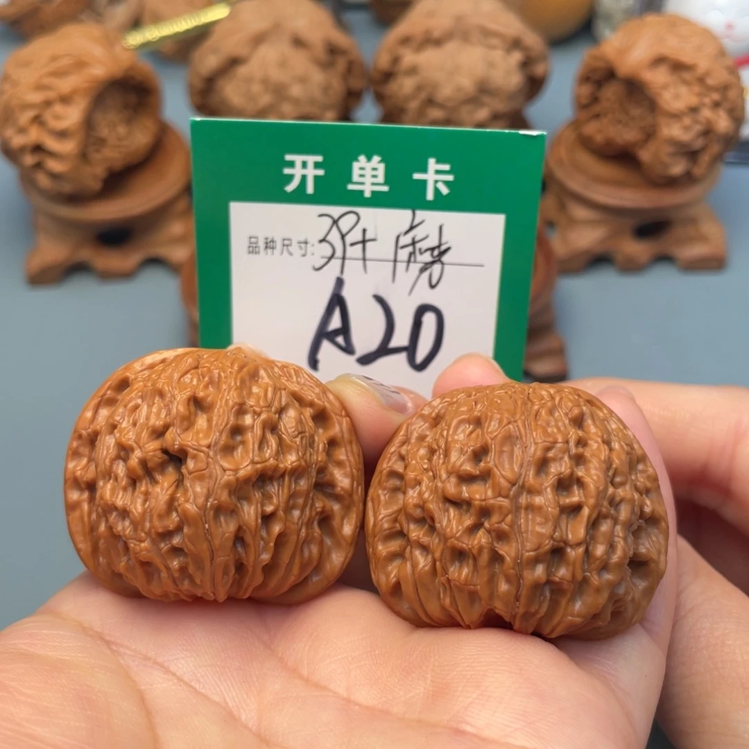 吊坠桃核文玩核桃